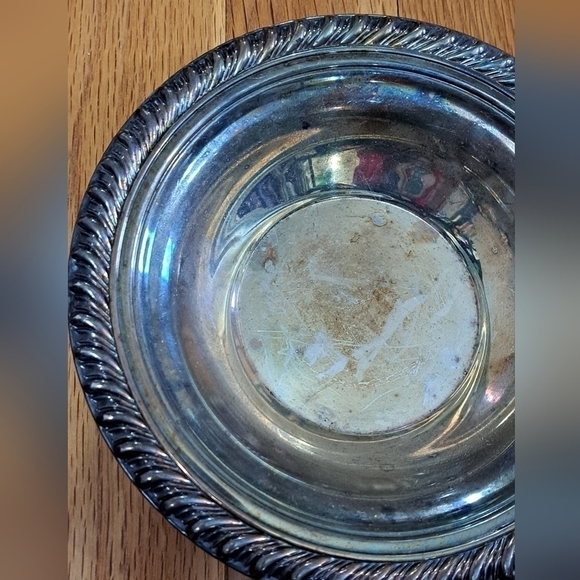 Wm. Rogers Silver Co. Silverplate Trinket Dish Bowl Tarnished Collectible Home - Picture 2 of 9
